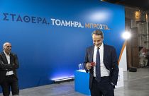 El primer ministro griego Kiriakos Mitsotakis se prepara para una conferencia el pasado 14 de mayo