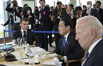 Präsident Emmanuel Macron, Japans Premierminister Fumio Kishida und US-Präsident Joe Biden während des G7-Gipfels in Hiroshima