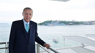 Cumhurbaşkanı Recep Tayyip Erdoğan, 4 Mayıs'tan itibaren yeni binasında ziyaretçilerini ağırlamaya başlayan İstanbul Modern Sanat Müzesi'ne ziyarette bulundu