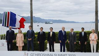 قادة مجموعة السبع إضافة إلى رئيسي المجلس والمفوضية الأوروبية في هيروشيما في اليابان