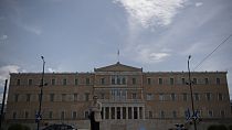 «Η οικονομική ανάπτυξη θα παραμείνει ισχυρή, με το πραγματικό ΑΕΠ να προβλέπεται να αυξηθεί κατά 2,2% το 2023 και κατά 1,9% το 2024» εκτιμά ο ΟΟΣΑ για την Ελλάδα