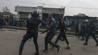 DRC: Police clash with opposition protesters in Kinshasa