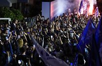 رئيس الوزراء اليوناني وزعيم الديمقراطية الجديدة كيرياكوس ميتسوتاكيس، يخاطب أنصاره في مقر حزبه في أثينا، اليونان، الأحد، 21 مايو ، 2023.
