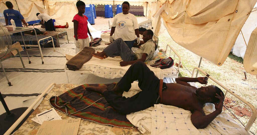 Ten dead, 37 critically ill in SA cholera outbreak