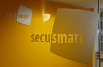 شعار شركة تطوير تكنولوجيا المعلومات الألمانية "Secusmart" التي طورت برنامجاً آمناً استخدمته أنجيلا ميركل، دوسلدورف، ألمانيا، في 25 أكتوبر 2013.