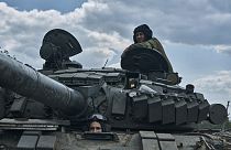 Egy ukrán tank Bahmut közelében, 2023. május 12-én