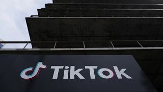 Tik Tok multado em 345 milhões de euros