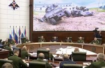 وزير الدفاع الروسي سيرجي شويغو في اجتماع مع قيادات عسكرية روسية