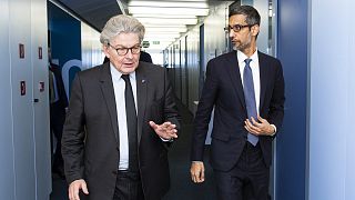 Le patron de Google, Sundar Pichai, et le Commissaire européen en charge du Marché intérieur, Thierry Breton