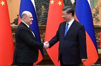 Mihail Misusztyin orosz miniszterelnök Hszi Csin-ping kínai elnökkel Pekingben