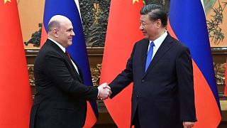 Mihail Misusztyin orosz miniszterelnök Hszi Csin-ping kínai elnökkel Pekingben