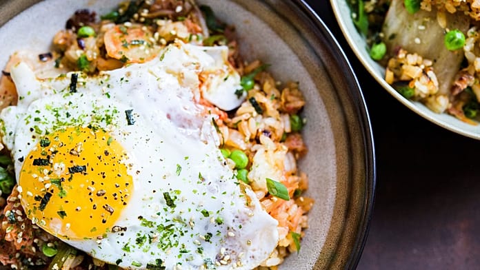 Mantieni la calma e mangia kimchi: questi sono alcuni dei migliori alimenti per affrontare lo stress