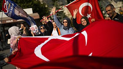 Seguidoras del presidente Recep Tayyip Erdogan en Estambul, Turquía