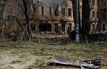 Rusya ile savaşın devam ettiği Ukrayna'nın Dnipro kentine Rusya'nın düzenlediği roket saldırısında bir hastane ağır hasar gördü