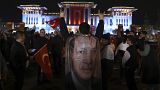 Анкара. Сторонники Эрдогана празднуют победу своего кандидата во втором туре выборов