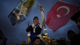 Сторонники Эрдогана празднуют победу своего кандидата во втором туре выборов
