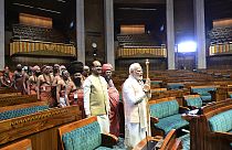 Modi felavatja az új parlament épületét