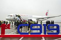 El primer C919 que ha realizado su vuelo inaugural entre Shanghái y Pekín