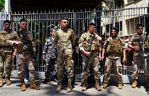 جنود أمام قصر العدل في بيروت