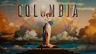 لوگوی شرکت فیلمسازی کلمبیا پیکچرز که در ابتدای فیلم‌های این کمپانی به نمایش درمی‌آید
