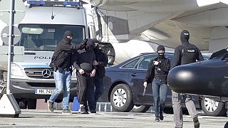 Arşiv -- Almanya'daki geniş çaplı operasyond binden fazla polis görev alıyor