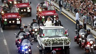 ولي العهد الأمير حسين وزوجته السعودية رجوة آل سيف