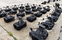 Des drones Matrice sont prêts à être remis à l'armée ukrainienne dans la région de Kiev, en Ukraine, le mardi 2 août 2022.