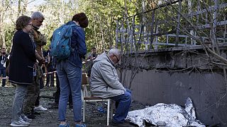 Trauer in Kiew um Opfer des russischen Beschusses