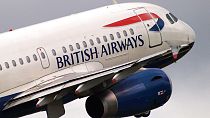 İngiliz havayolu şirketi British Airways'e ait bir yolcu uçağı (arşiv) 