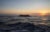 قارب مهاجرين في السواحل التونسية