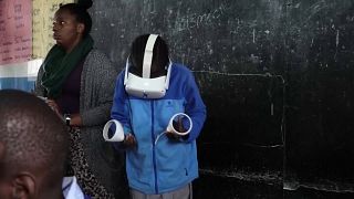 Kenya : à l'école, la réalité virtuelle contre la pollution plastique