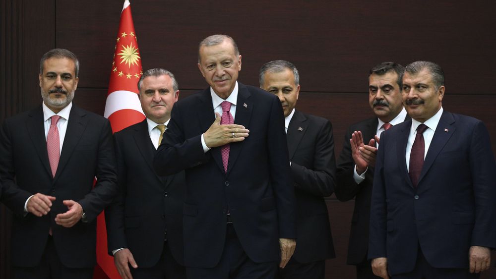 Turkey’s Erdoğan Introduces New Cabinet Featuring Orthodox Economist for Economic Stability
