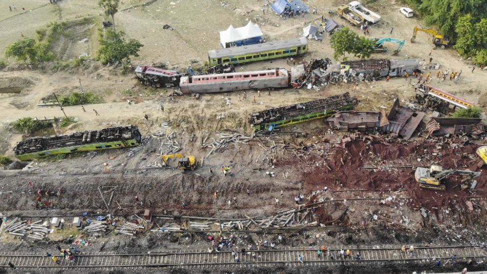 Catastrophe ferroviaire en Inde : les autorités tentent de comprendre ce qu'il s'est passé