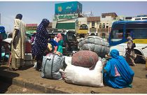 سودانيون يغادرون الخرطوم مع اشتداد القتال بين الجيش السوداني وقوات الدعم السريع _ السودان، السبت 3 يونيو 2023