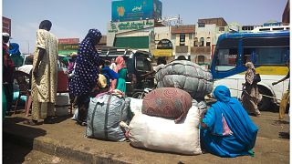 سودانيون يغادرون الخرطوم مع اشتداد القتال بين الجيش السوداني وقوات الدعم السريع _ السودان، السبت 3 يونيو 2023