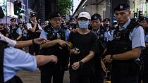 Ativistas detidos pela polícia de Hong Kong