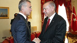 Jens Stoltenberg NATO-főtitkár és Recep Tayyip Erdoğan török elnök