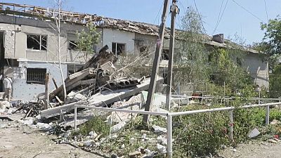 Une maison détruite par les bombardements russes