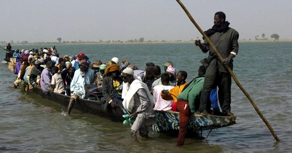 Guinea: at least 7 schoolgirls drowned in the sinking of a canoe