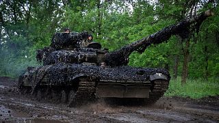 پیشروی تانک ارتش اوکراین در مناطق نزدیک باهموت