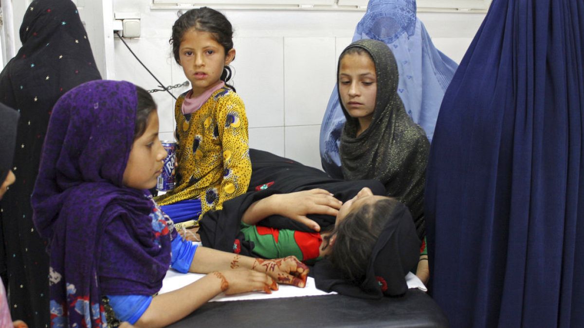 Jeunes Afghanes empoisonnées