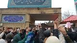 Im Norden Afghanistans sind Kinder an zwei Schulen offenbar Opfer von Giftanschlägen geworden. 