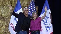 Mike Pence feleségével