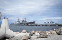 ARCHIVO - Buques de guerra de la OTAN amarrados en el puerto viejo de Tallin, Estonia, el sábado 3 de junio de 2023.