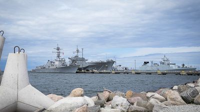 Navi militari russe si esercitano lungo le coste del Baltico