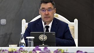 Sadyr Japarov, le 3 juin 2023, lors d'une rencontre avec Charles Michel, président du Conseil européen
