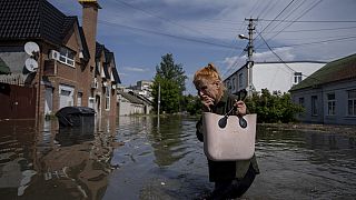 Inundações em várias localidades ucranianas após colapso de barragem