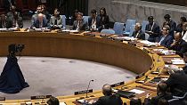 L'ambassadeur russe à l'ONU, Vassily Nebenzia, deuxième en partant du haut à gauche, s'exprime lors d'une réunion du Conseil de sécurité au siège de l'ONU, mardi 6 juin 2023.