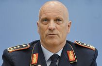 Ingo Gerhartz, tenente-general da Força Aérea Alemã, é o coordenador do exercício