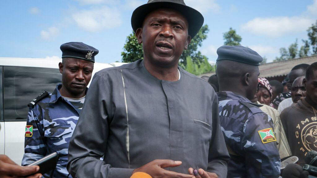 Burundi: the main opposition party suspended